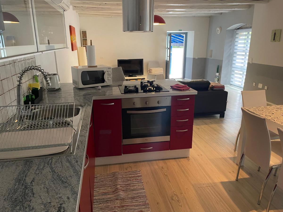 Holiday Home Ava1 With Pool & Holiday Home Ava2 With Whirlpool Baderna Luaran gambar